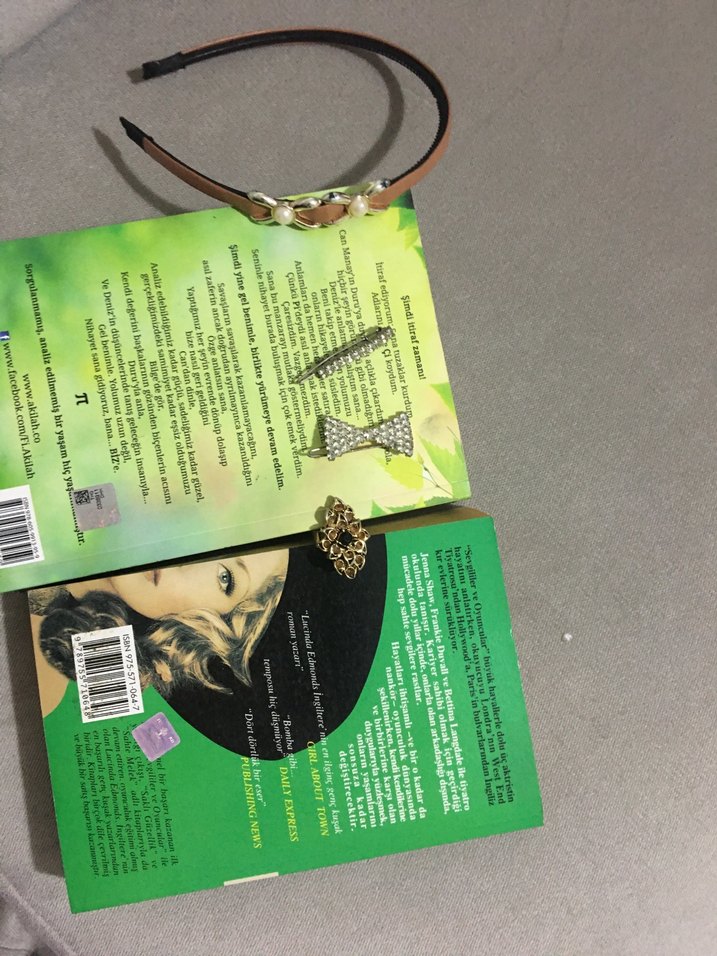 Yeşil ve Siyah Kapaklı Romanlar - Görsel 3