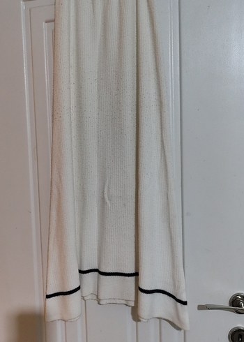 Beyaz Piliseli Uzun Kadın Etek - Görsel 2