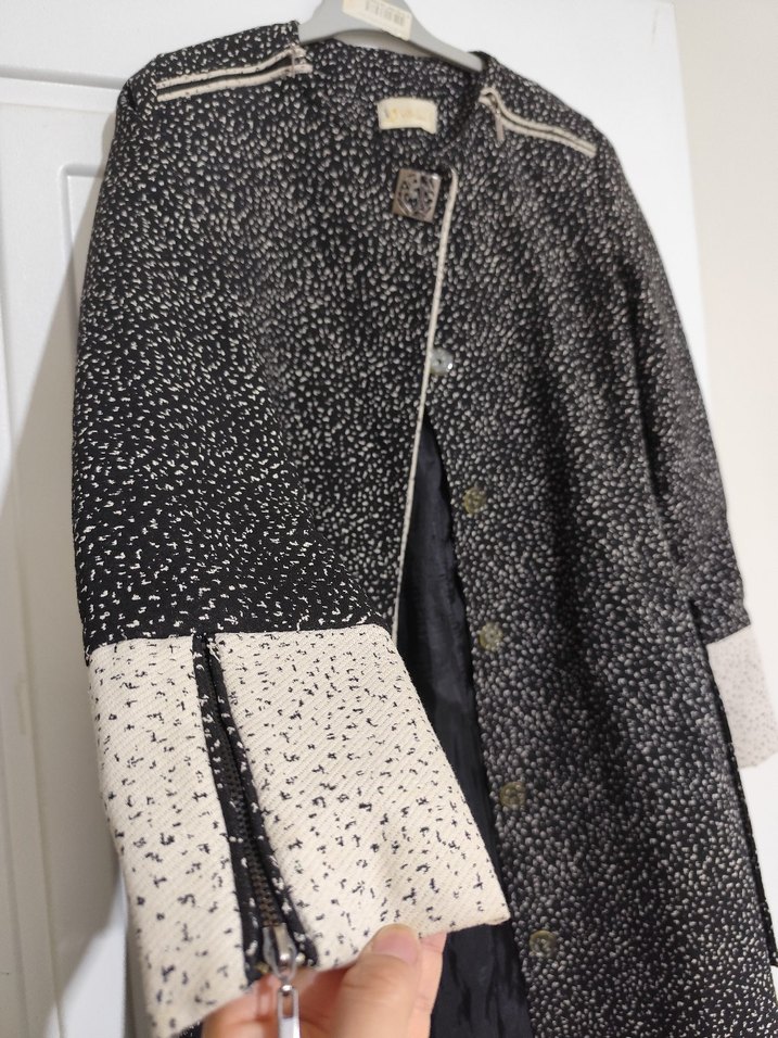 Gri Desenli Uzun Kadın Kaban - Görsel 3