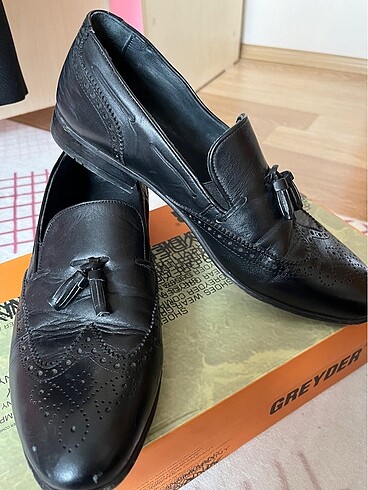 Klasik model siyah ayakkabı