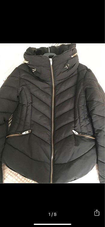 Zara Mont