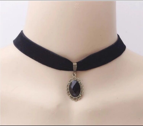 Siyaj choker