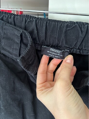 Bershka Siyah Kargo Pantolon