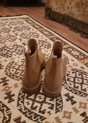 Bej Kadın Bot - Görsel 3