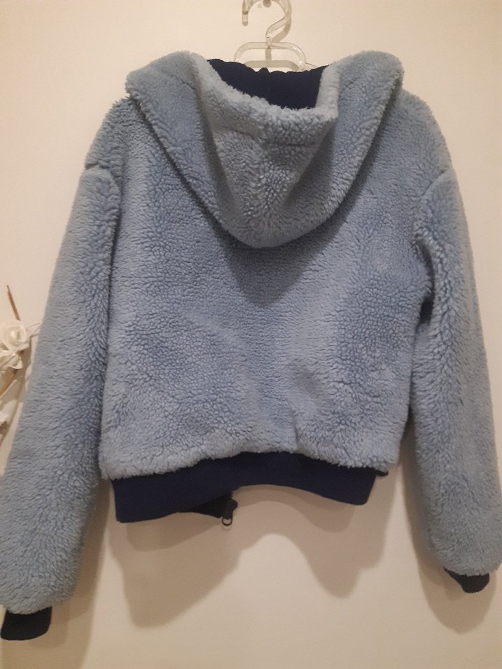 Mavi Kapüşonlu Peluş Kadın Mont - Görsel 5