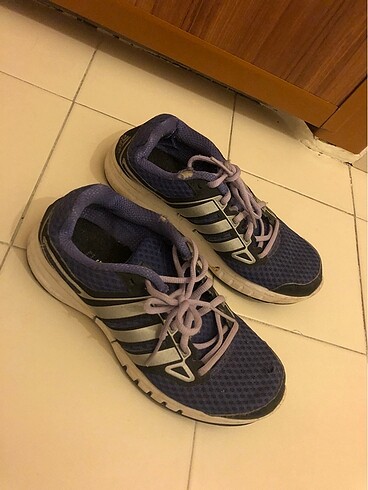 Adidas marka bayan spor ayakkabı