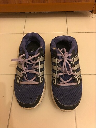 38 Beden Adidas marka bayan spor ayakkabı
