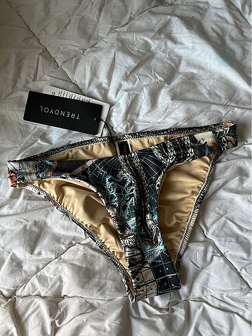 Trendyol marka bayan bikini sıfır