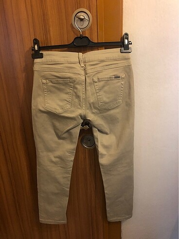 xs Beden ten rengi Renk Mango marka bayan dar paça pantolon