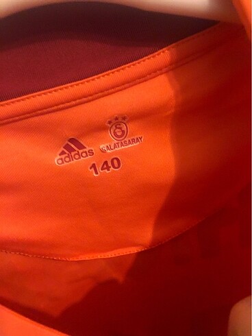 Adidas marka Galatasaray forması - Görsel 6
