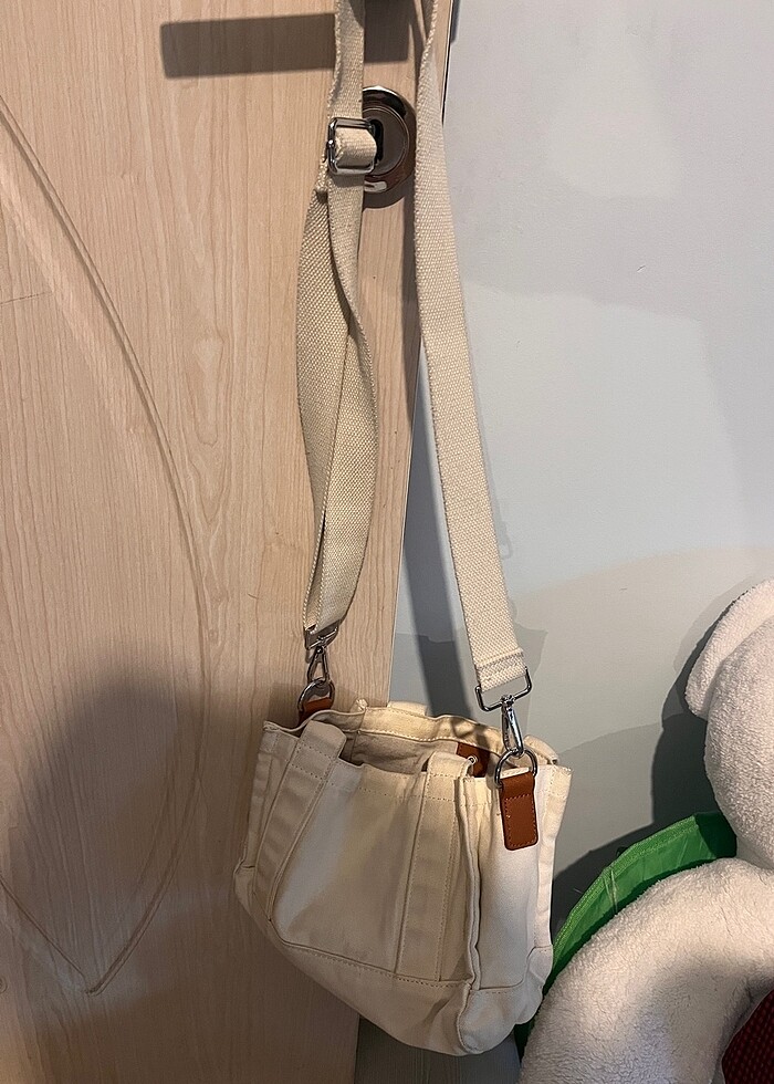 Orjinal Pul & Bear marka çapraz çanta - Görsel 2