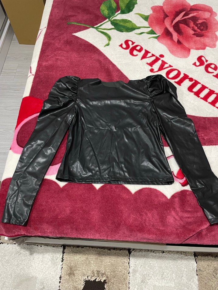 Kadın Siyah Deri Bluz - Görsel 3