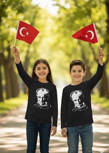Siyah Atatürk Baskılı Uzun Kollu Tişört