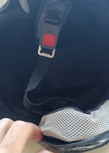 Siyah Deri Kemerli Motosiklet Kaskı - Görsel 3