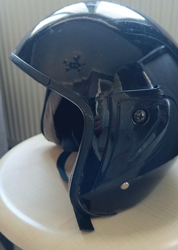 Siyah Deri Kemerli Motosiklet Kaskı - Görsel 2