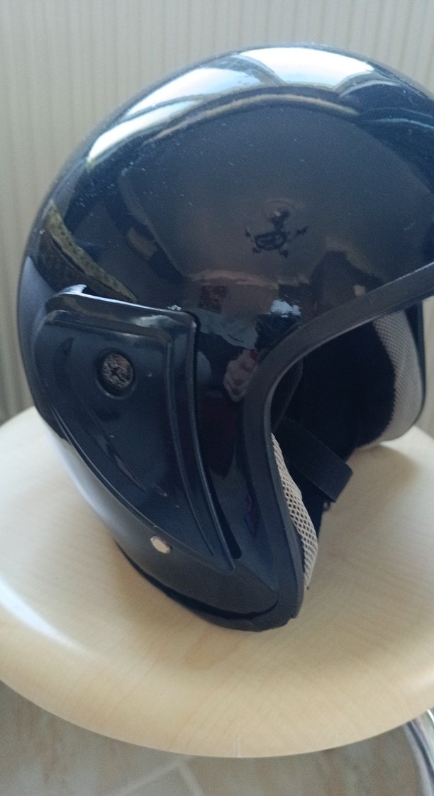 Siyah Deri Kemerli Motosiklet Kaskı - Görsel 4