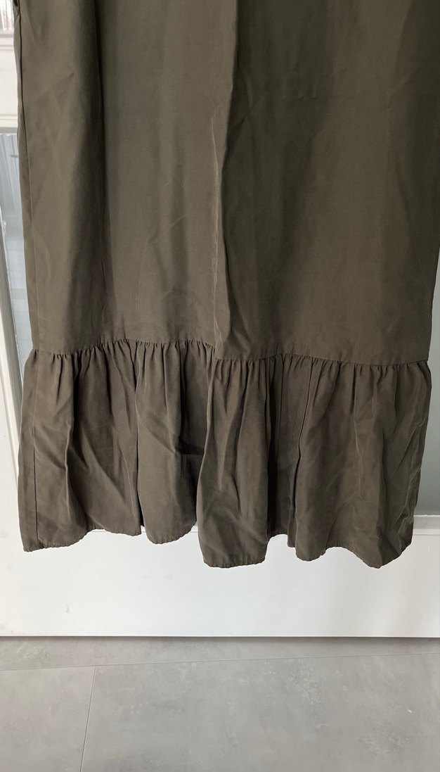 Haki yeşil  Kolsuz Midi Elbise - Görsel 3