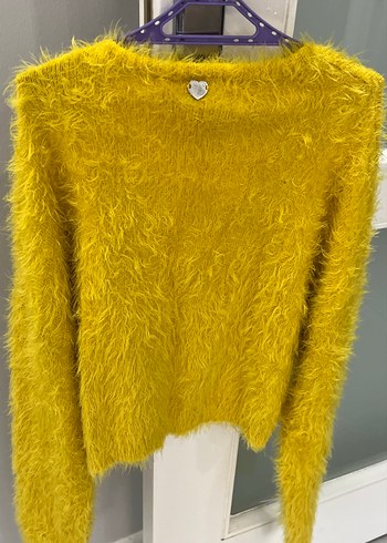 Nakışlı V Yakalı Sarı Triko Kazak - Görsel 5