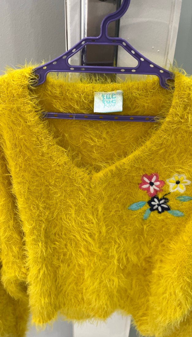 Nakışlı V Yakalı Sarı Triko Kazak - Görsel 2