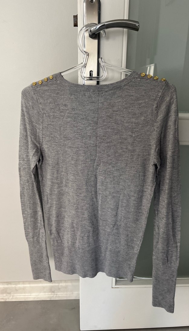 Düğmeli Gri Kadın İnce Triko Kazak - Görsel 4