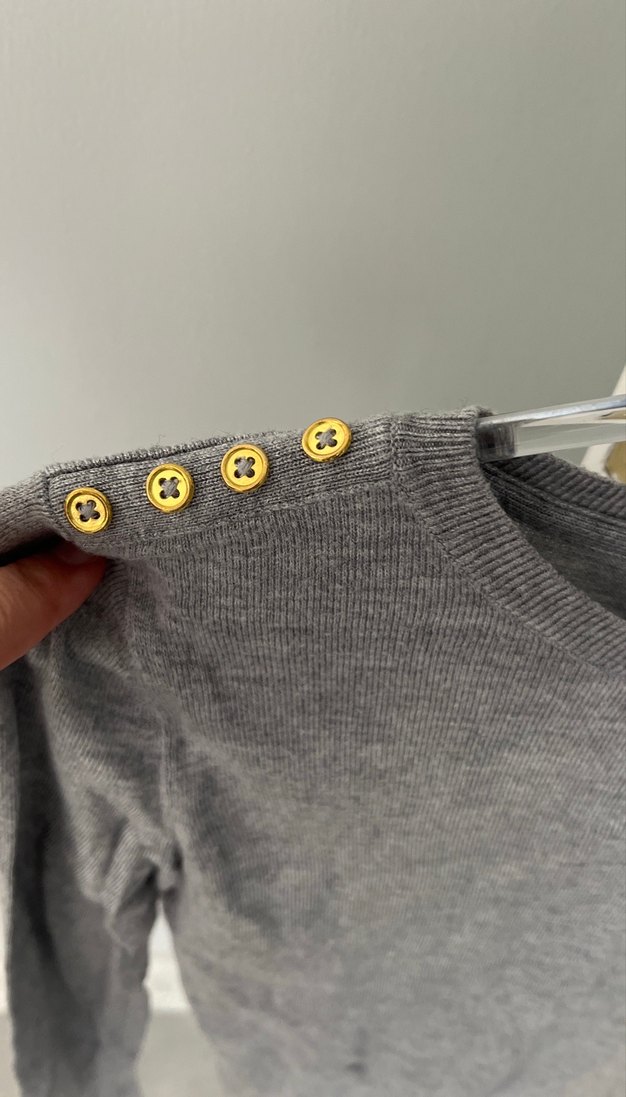 Düğmeli Gri Kadın İnce Triko Kazak - Görsel 3