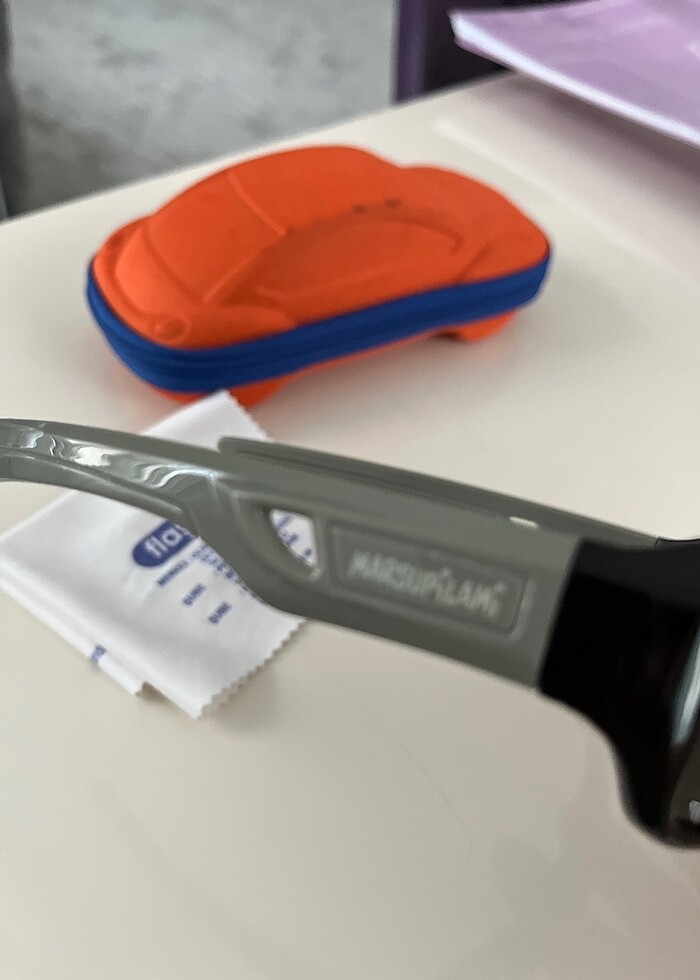 Erkek çocuk gözlüğü - Görsel 3