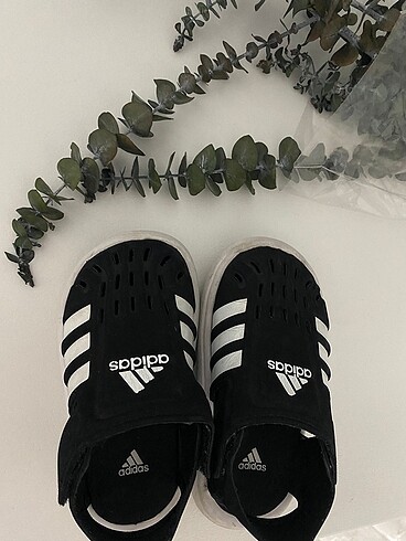 24 Beden siyah Renk Adidas bebek/çocuk 24 numara ayakkabı
