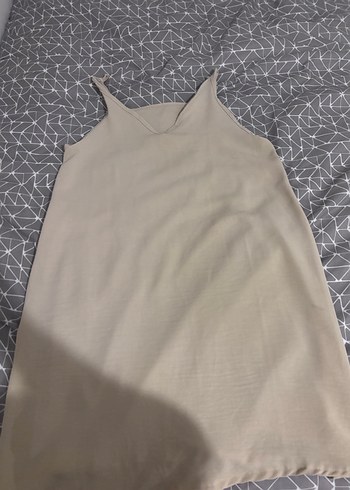 Bej V Yaka Kolsuz elbise - Görsel 4