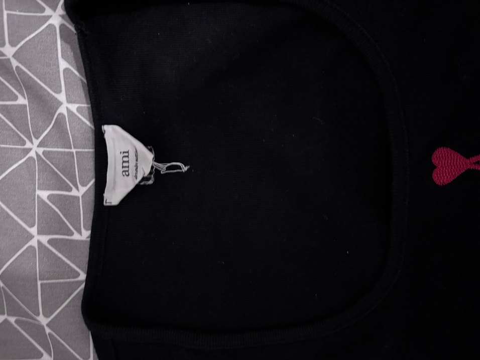 Ami marka Siyah V Yaka atlet - Görsel 2