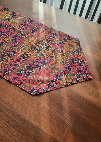 Çok Renkli Batik Desenli Masa Örtüsü - Görsel 5