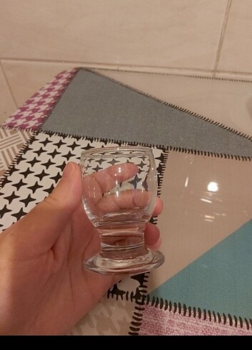 Kahve yani su bardağı 