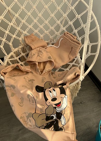 Pastel Kahverengi Minnie Mouse Baskılı Çocuk Pijama Takımı - Görsel 2