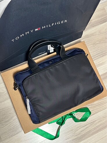 Tommy Hilfiger Evrak Çantası