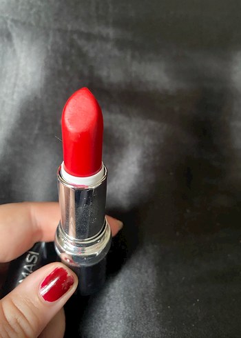 Parlak Kırmızı Ruj - Görsel 2