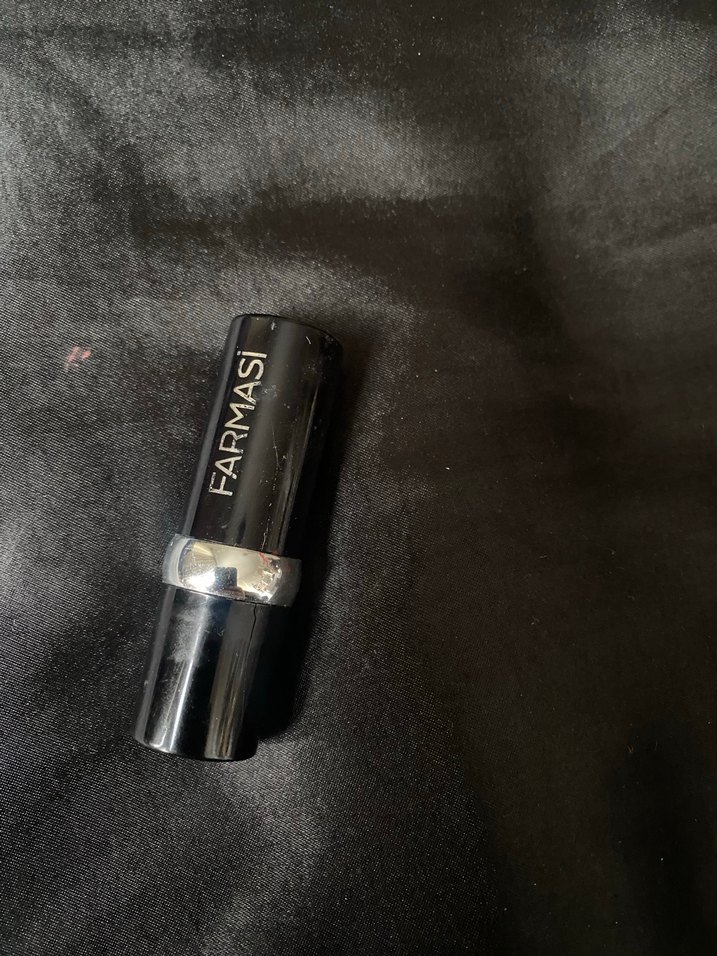 Parlak Kırmızı Ruj - Görsel 4