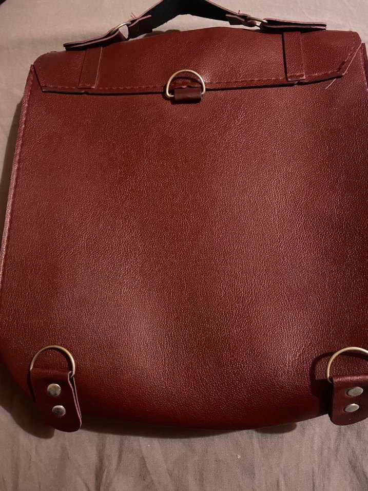 Bordo Deri Tokalı Kadın Sırt Çantası - Görsel 3