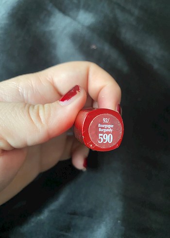 Parlak Kırmızı Ruj - Görsel 4