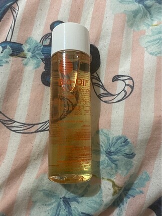 Bio-oil çatlak kremi