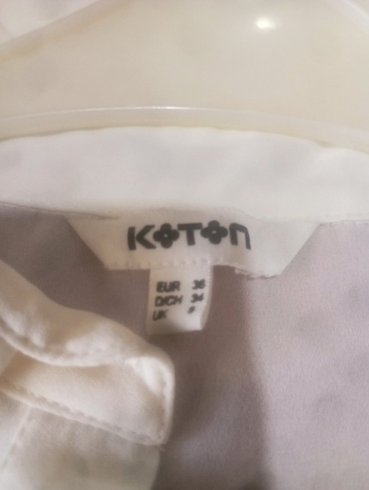 koton Düğmeli V Yaka Pembe Kolsuz Bluz - Görsel 4