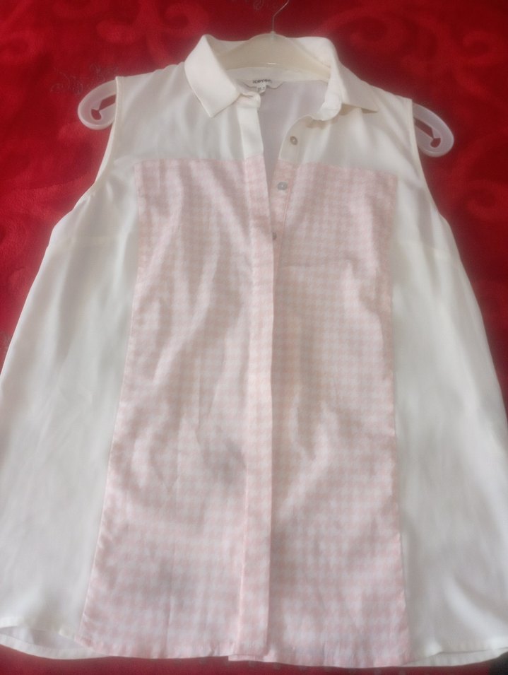 koton Düğmeli V Yaka Pembe Kolsuz Bluz - Görsel 2