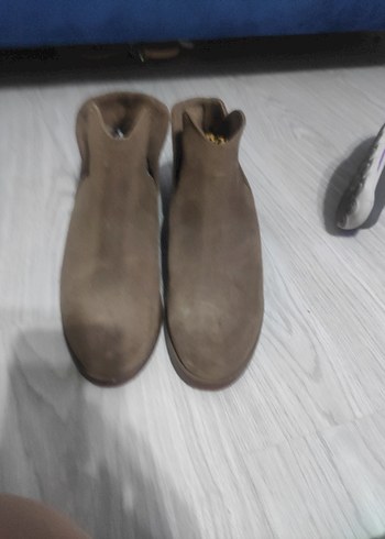 Bej Süet Stiletto Tokalı Kadın Bot