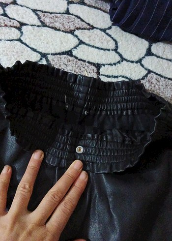 Kadın Siyah Deri Mini Şort - Görsel 5