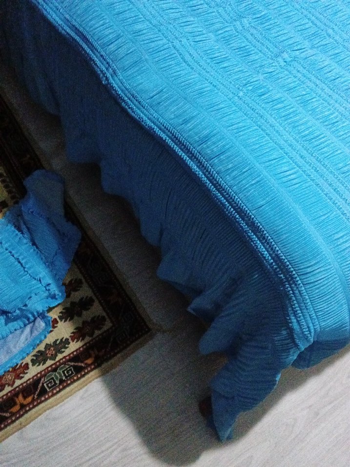 Mavi Düz Yatak Örtüsü - Görsel 3