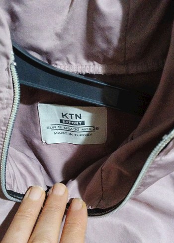 Bej Kapüşonlu Kadın Spor Ceket yağmurluk - Görsel 5