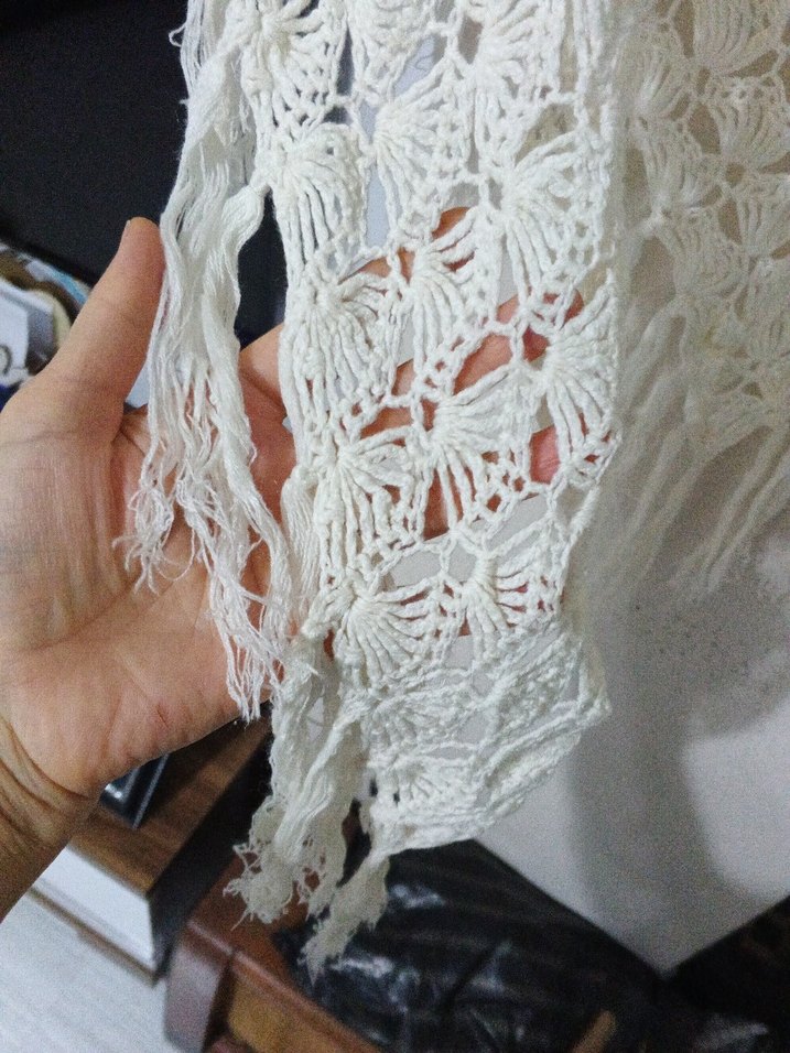 Bohem Tarzı Beyaz Örgü Kadın Şal - Görsel 4