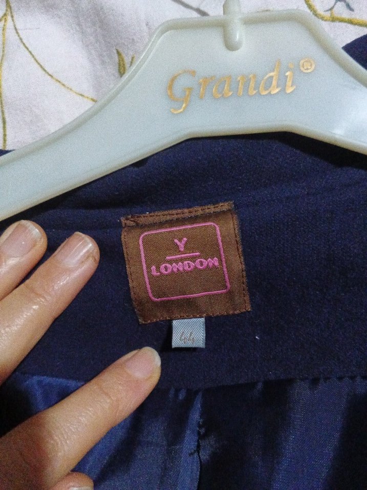 Fırfırlı Kol ve Yaka Detaylı Lacivert Kaban - Görsel 4