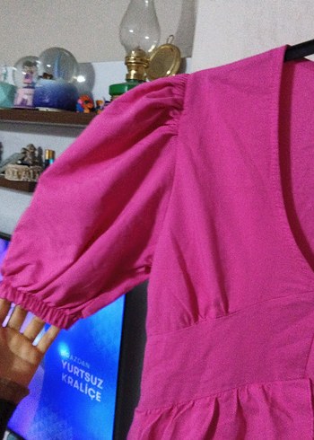 Pembe V Yaka Midi Elbise - Görsel 5