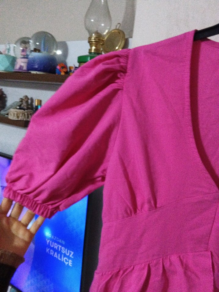 Pembe V Yaka Midi Elbise - Görsel 5