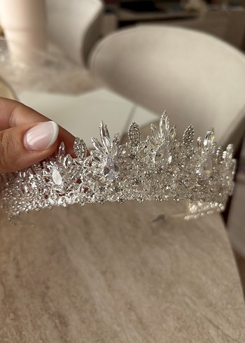 Beden Kristal Taşlı Gelin Tacı