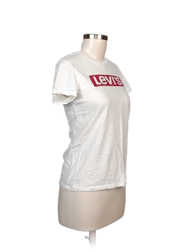 Levis T-shirt %70 İndirimli. - Görsel 2